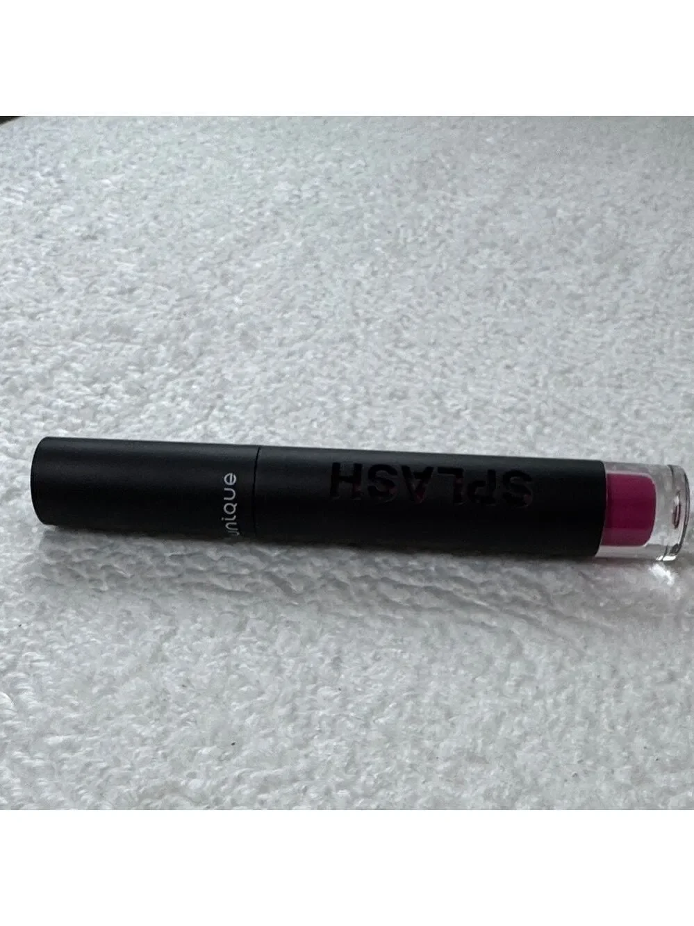 NEW Younique Splash Lip gloss - feeling fuschia